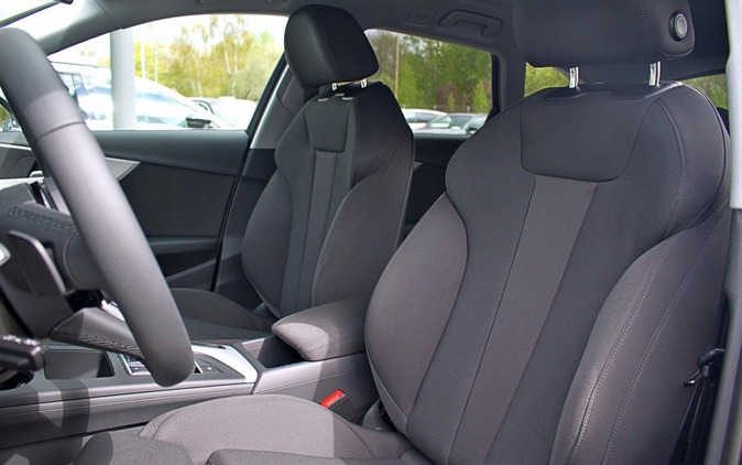 Audi A4 cena 199326 przebieg: 1, rok produkcji 2024 z Wolsztyn małe 352